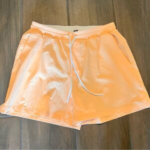 Lululemon Men’s pool lined Shorts 5” color, salmon, size M great condition